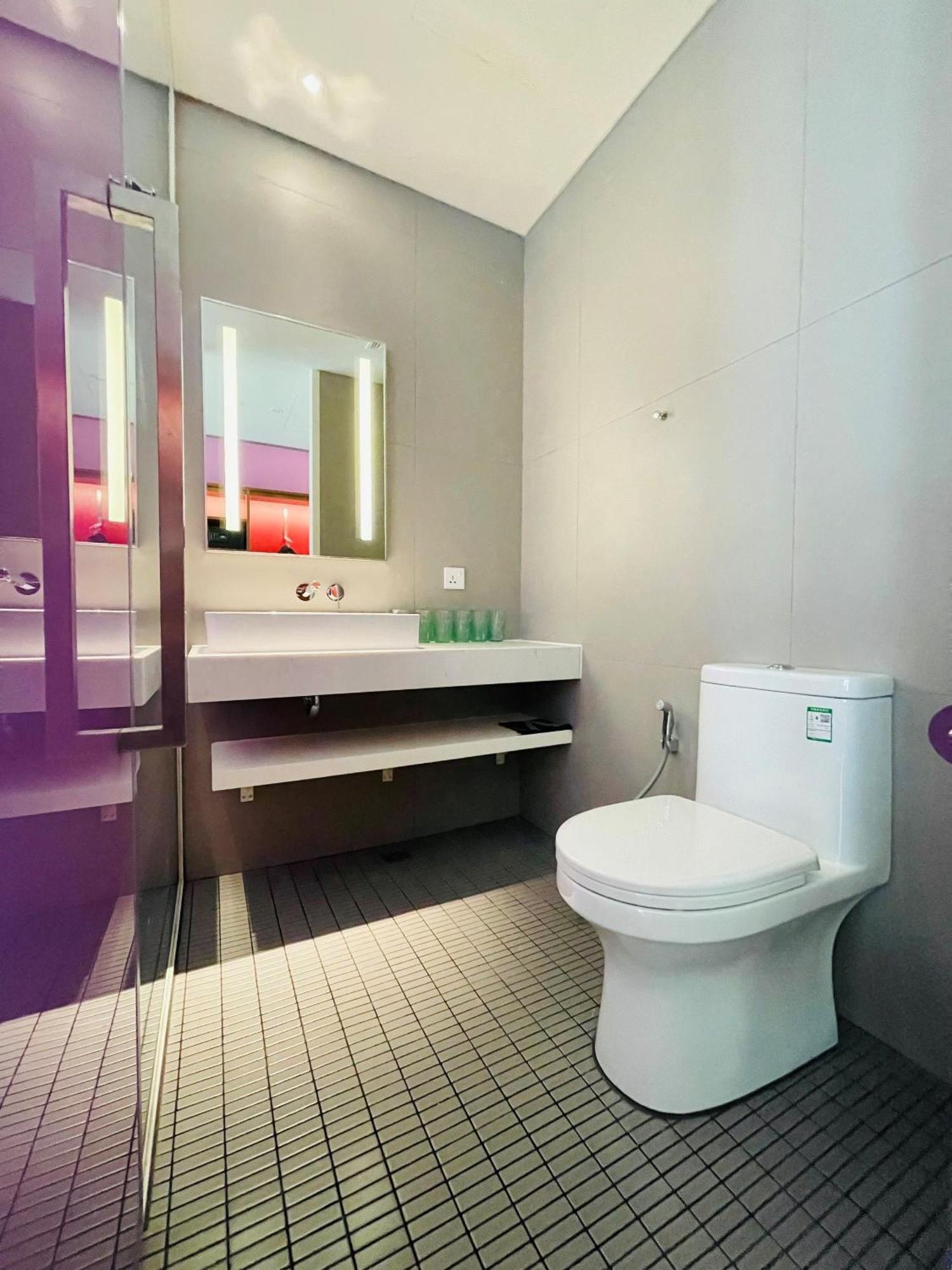 Wink Hotel Danang Centre - 24Hrs Lifestyle Stay Room photo